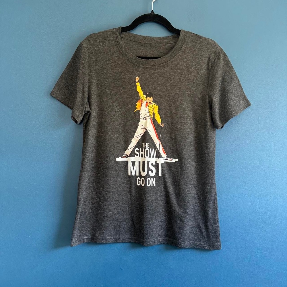 Freddie Mercury Graphic Tee Women's Size Small Gray The Show Must Go On Queen
